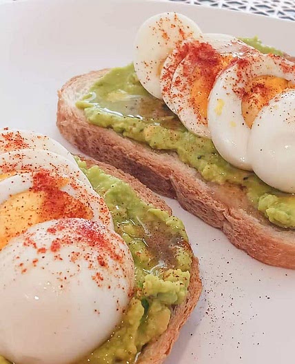 Avo Egg Toast