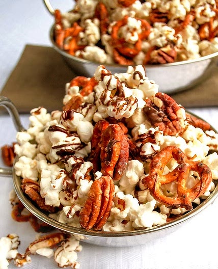 Striped Chocolate Popcorn