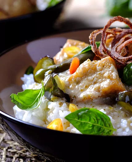 Thai Green Curry with Tofu and Eggplant