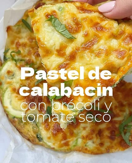 Pastel de calabacín con brócoli y tomate seco (queso opcional)