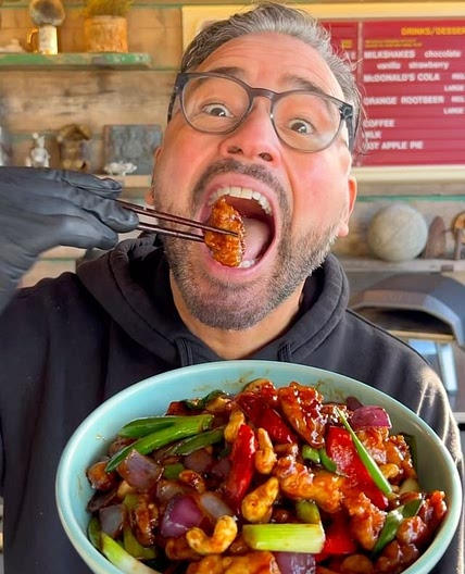 Sticky Thai Chicken and Cashew (serves 4)