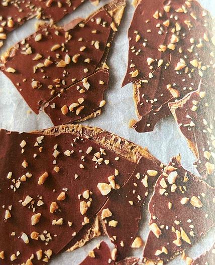 Crunchy choc and peanut butter bark