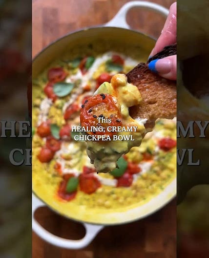 HEALING CREAMY CHICKPEA BOWL