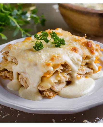 Slow Cooker White Lasagna 