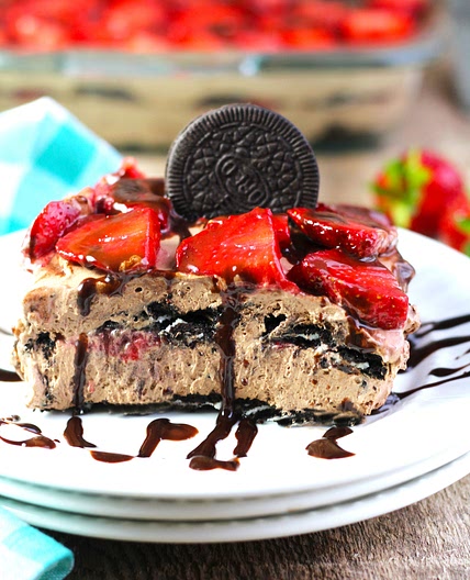Choco-Spinach Strawberry Cheesecake