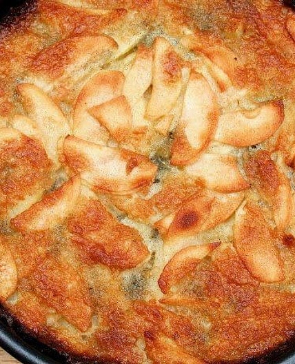 Balzano Apple Cake