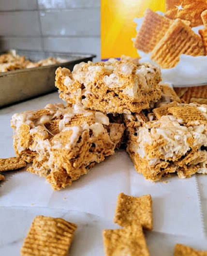 Cinnamon Crunch Krispie Squares