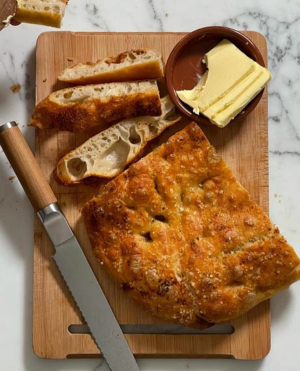 Focaccia med brunet smør