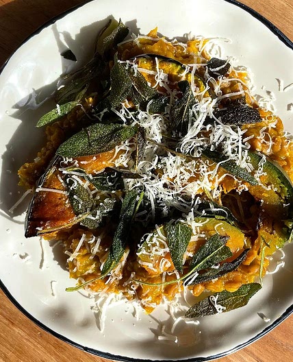 Spelt risotto with squash and sage (ZOE)
