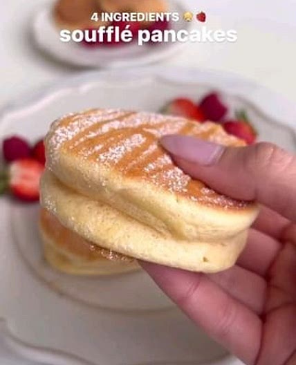 Will you try this Souffle pancakes??? INGREDIENTS 30g plain flou