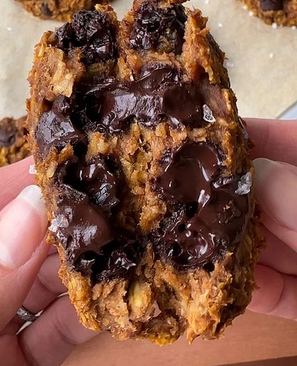 SWEET POTATO CHOCOLATE CHIP COOKIES 🍠🍪