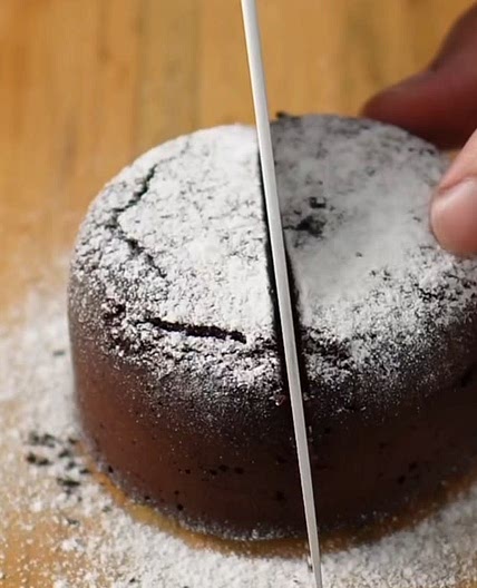 Chocolate lava cake