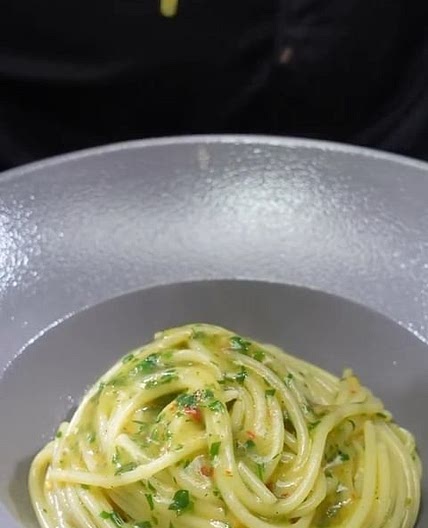 Garlic, Oil and Chili Pepper
