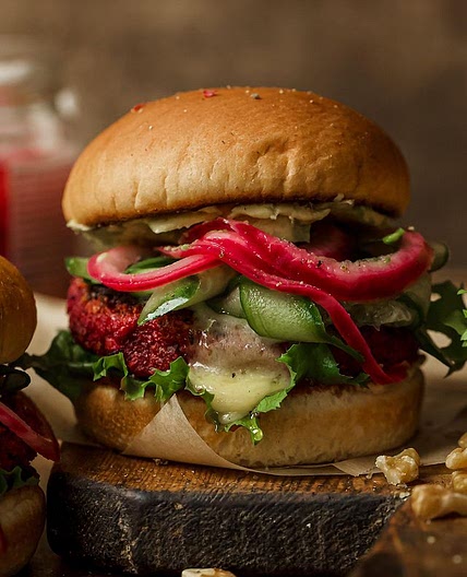 Beetroot + walnut burger patties