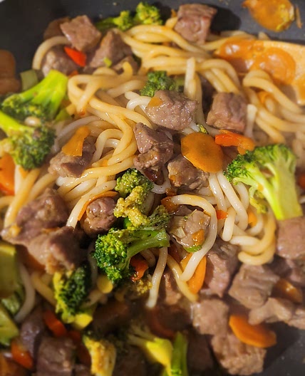 Beef lo mein