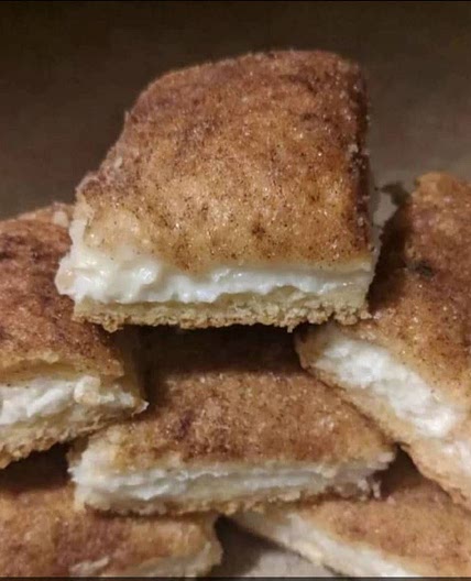 Sopapilla cheesecake bars