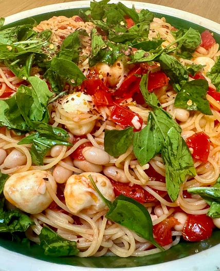124. Spaghetti Crudaiola con Fagioli 