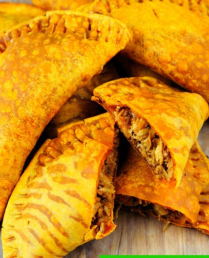 Cheesy BBQ Chicken Empanadas, Easy Game Day Appetizer! {Recipe} - modernmami™