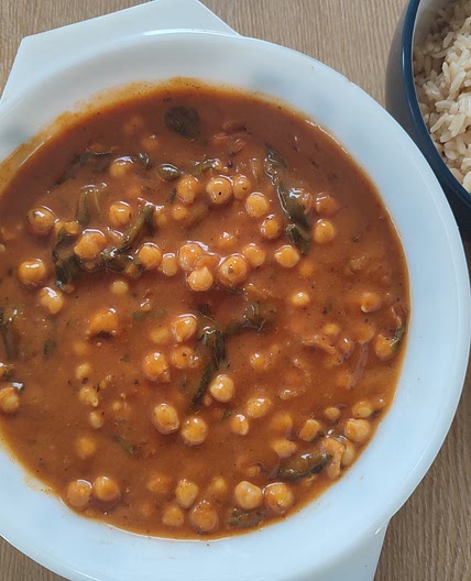 Chickpea and Spinach Curry (Vegan)