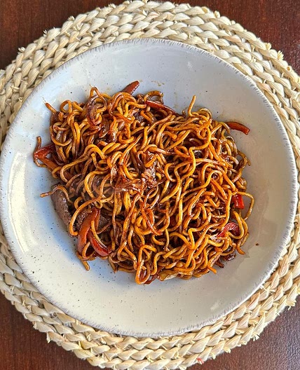 Fideos Chinos con carne y verdura