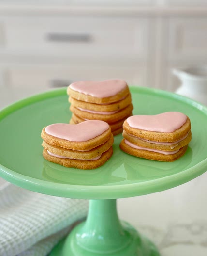 Honey Lavender Shortbread Cookies