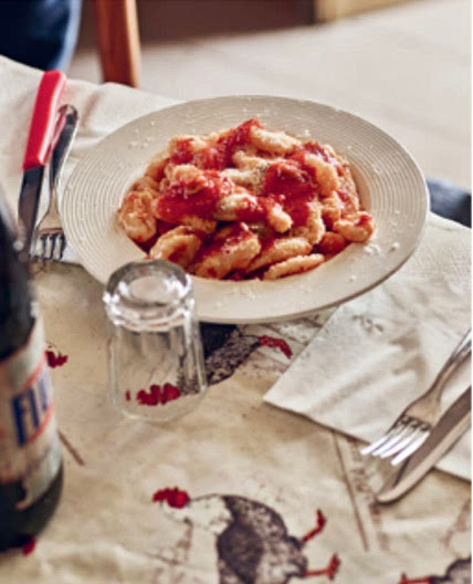 RASCHIATELLI WITH RED PEPPERS