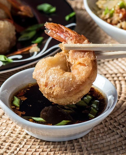 Low Carb Tempura Shrimp with Dipping Sauce