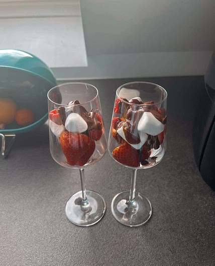 CHOCO STRAWBERRY CUP