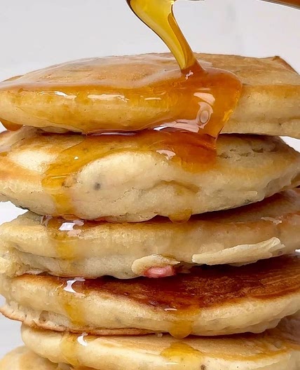 Six-ingredient pancakes