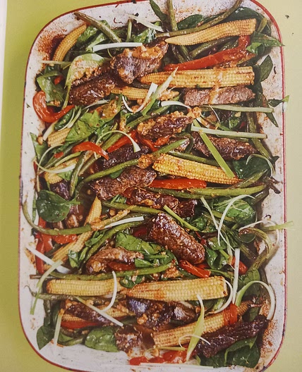 CHILLI PEANUT BEEF WITH RED PEPPERS, BABY CORN & SPRING ONION