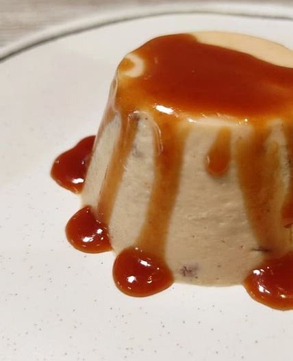 Pannacotta de turrón con salsa de caramelo 🍮🎄