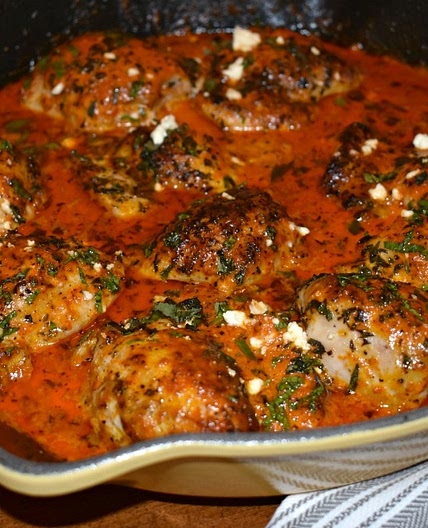 Weeknight Skillet Chicken Thighs with Roasted Red Pepper Sauce