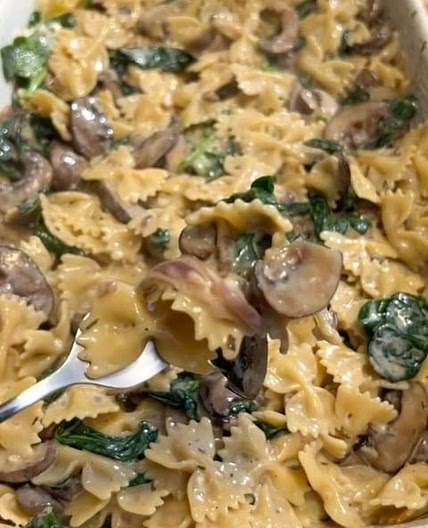 Creamy Garlic Mushroom Pasta