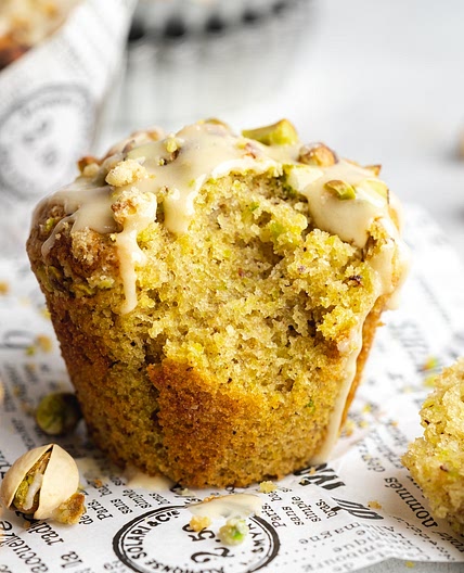 Vegan Pistachio Muffins With Pistachio Crumble