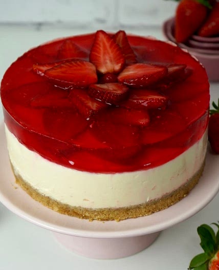 Strawberry Jello Cheesecake 