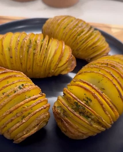 Hasselback potato 