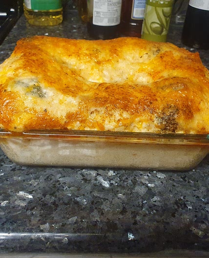 Spinach, broccoli and walnut pasta bake