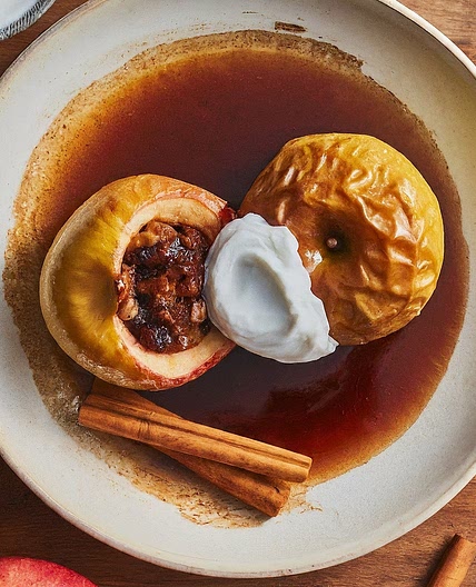 Baked Apples with Spices