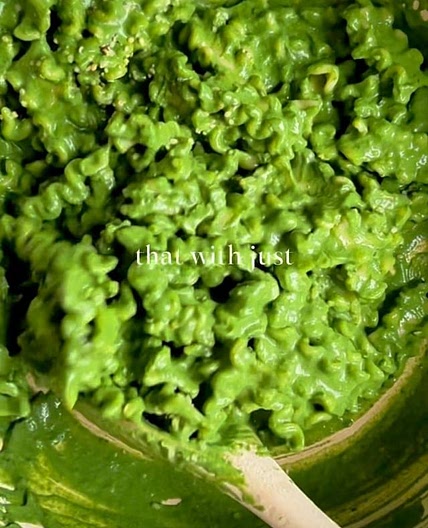 CREAMY HIGH-PROTEIN SPINACH PASTA
