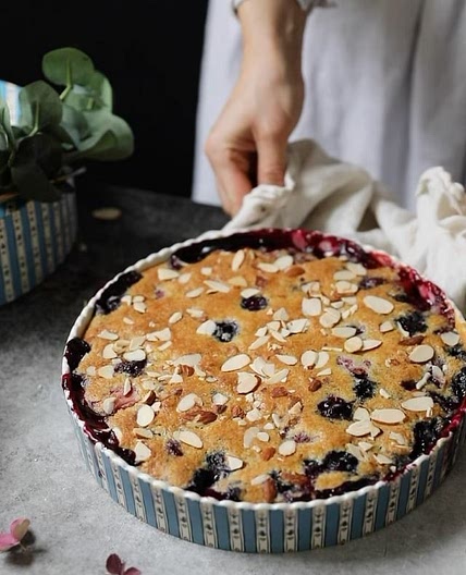 Berry Cobbler with Mascarpone Cream