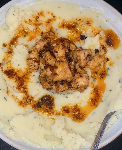 Chicken with sriracha sauce 