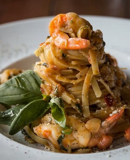 Shrimp linguine pasta