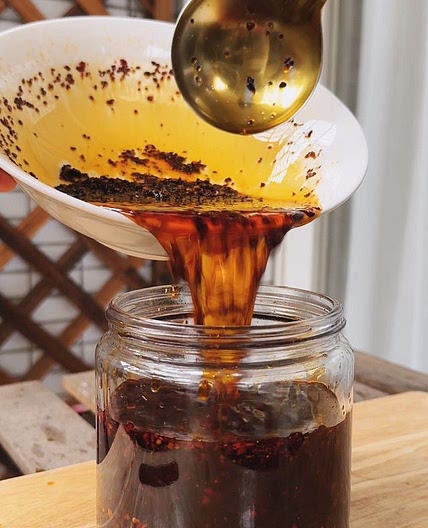 HOMEMADE CHILLI OIL 🔥