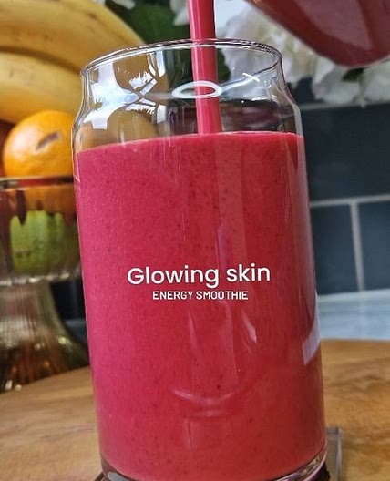 Glowing skin energy smoothie 