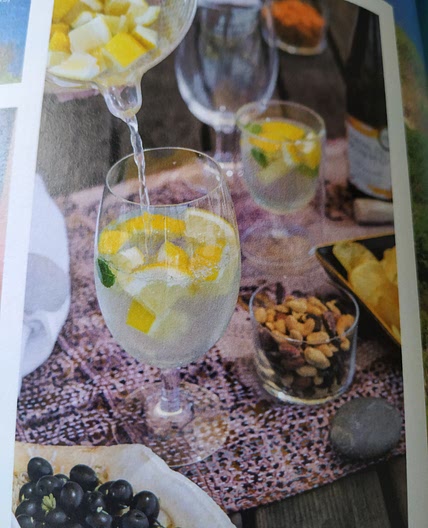 Sangria de Limão com hortelã