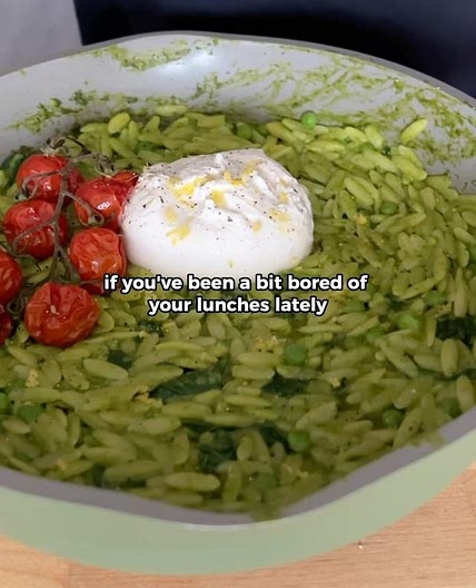 Green orzo salad
