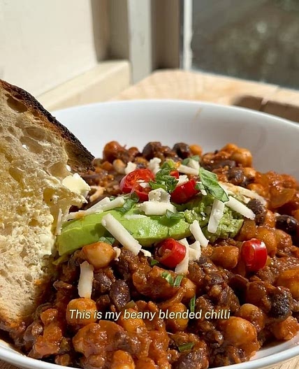 BLACK BEAN CHILLI