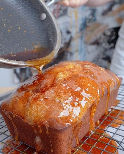 CARAMEL BANANA LOAF CAKE