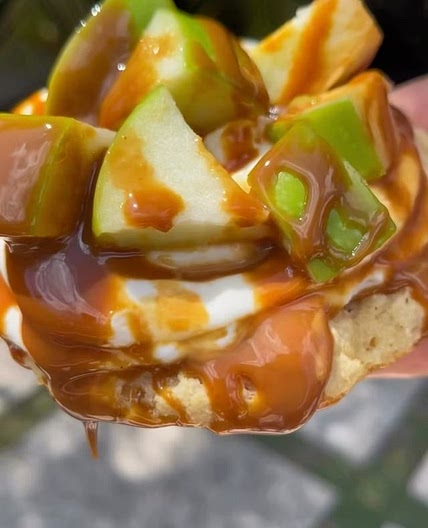 Protein Caramel Apple Crumbl Cookie