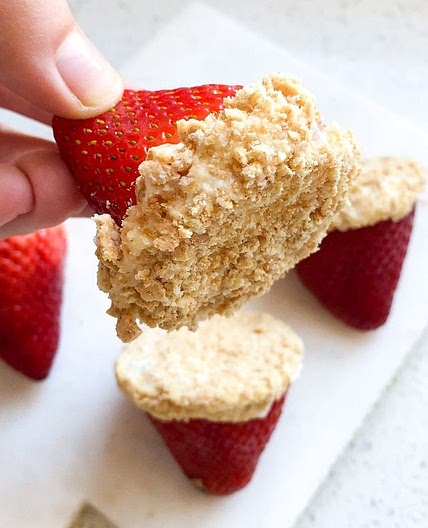Protein strawberry cheesecake bites